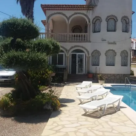 Villa Mia448 *